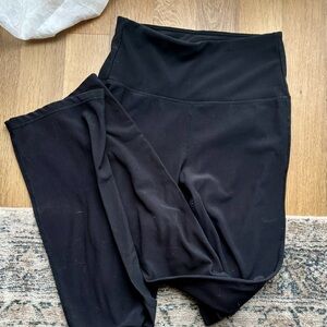 Kick Flare High-Waisted Leggings